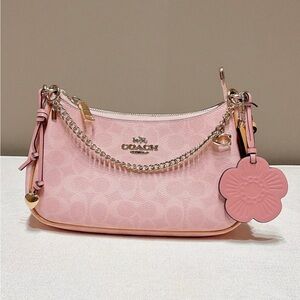 NWT！COACH TERI SHOULDER BAG IN SIGNATURE CANVAS（CEA20）powder pink
